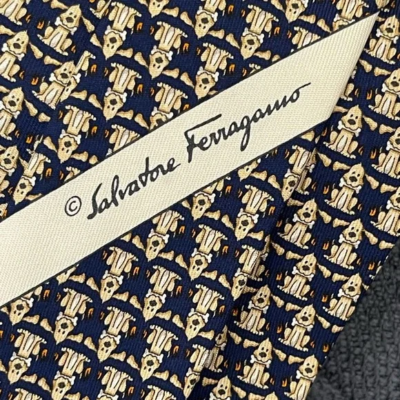 Salvatore Ferragamo Blue 100% Silk Toad LilyPad Whimsical Italy Tipped Tie